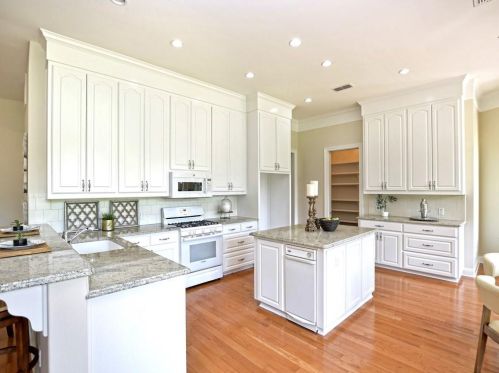 308 University Ave, Georgetown TX 78626-6141 exterior