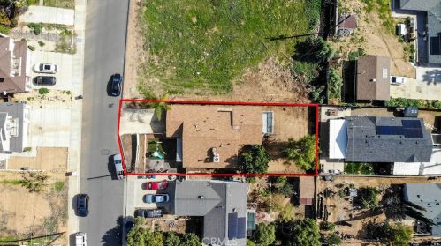 748 Mill St, Lake Elsinore CA  92530-4336 exterior
