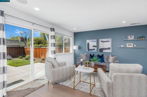 1089 Wagoner Dr, Livermore, CA 94550-5437