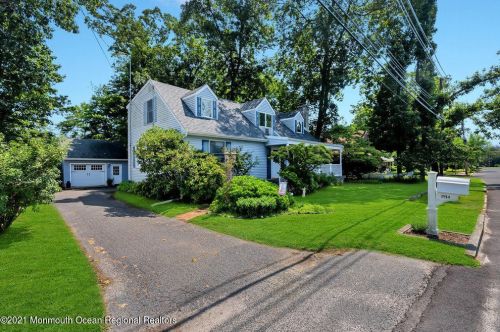 1914 Marconi Rd, Belmar, NJ 07719-4076