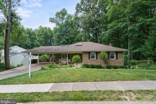 12206 Captains Ct, Woodbridge, VA 22192-2131