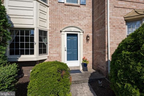 308 Jefferson Ct, Collegeville, PA 19426-2238