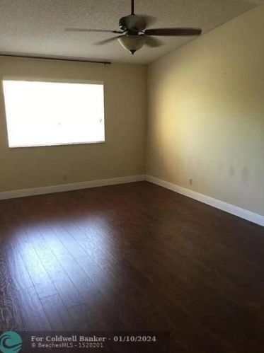 6823 Via Regina, Boca Raton FL  33433-3956 exterior