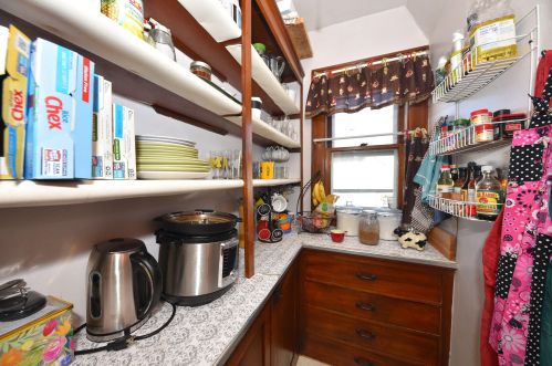 1554 72, Milwaukee WI 53214-4702 exterior