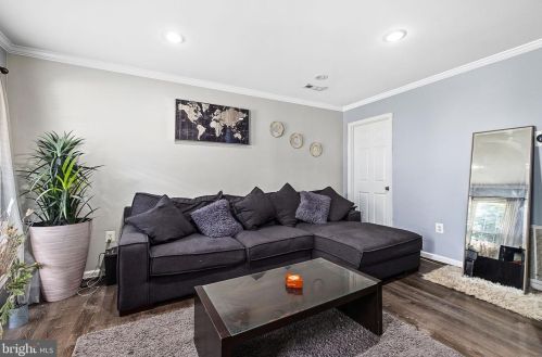 14277 Sonnette Ct, Woodbridge VA  22193-3423 exterior