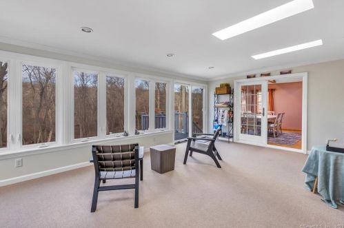 23 Treeland Rd, Huntington CT  06484-2730 exterior