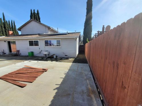 3508 Halifax Way, Concord CA 94520-1540 exterior