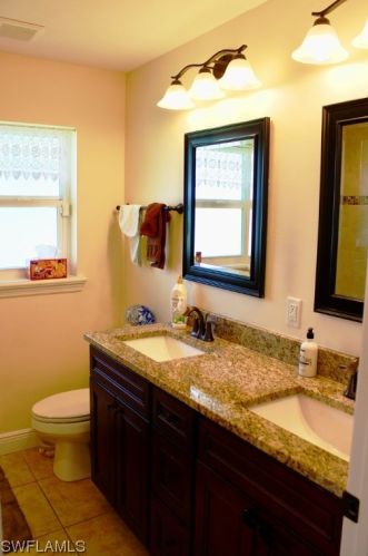 3752 2nd Ave, Cape Coral FL  33904-4807 exterior