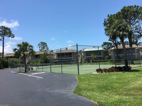 1549 Sandpiper St, Naples FL  34102-1593 exterior