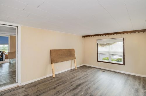 352 Park Ave, Valpo IN  46383-4645 exterior