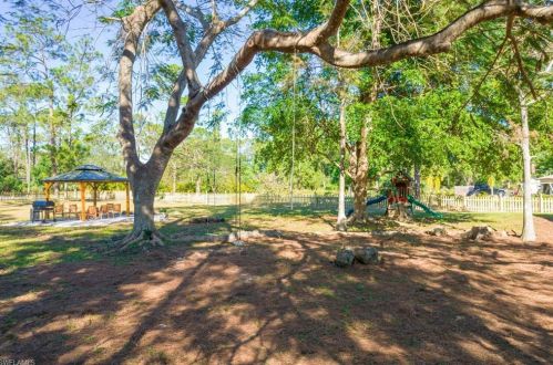 2690 64th St, Naples FL  34105-7306 exterior