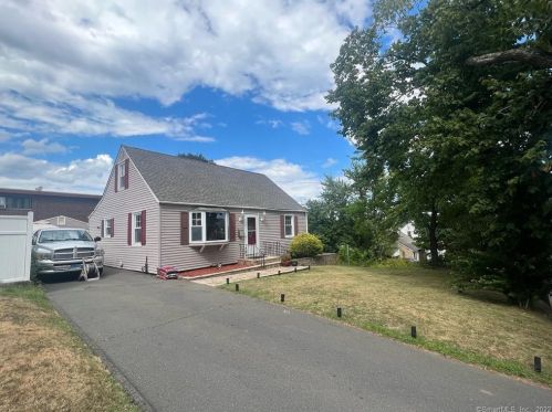67 Brown St, New Britain, CT 06053-2809