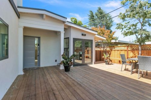 330 Anna Ave, Mountain View CA  94043-4104 exterior