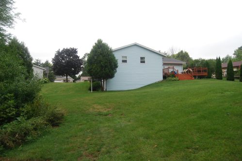 711 Harrison Ct, West Bend WI  53090-1800 exterior