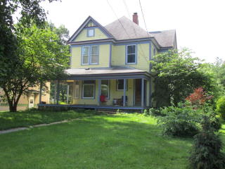 608 Burlington Ave, Fairfield, IA 52556-3125