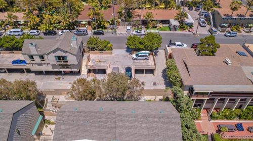 2955 Ocean St, Carlsbad CA  92008-2954 exterior