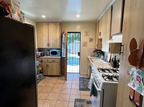 8636 Passons Blvd, Pico Rivera, CA 90660-5518