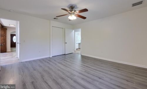 3450 Fishing Crk Vly Rd, Harrisburg PA 17112-9627 exterior