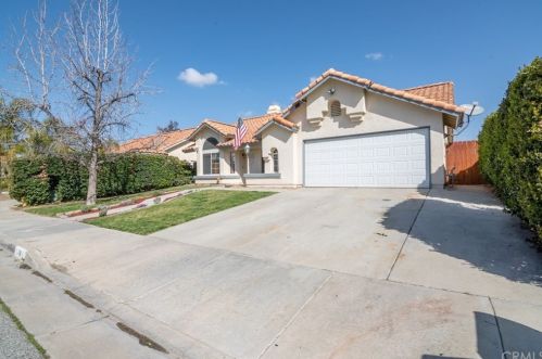 1181 Don Alberto Ln, San Jacinto, CA 92582-5804