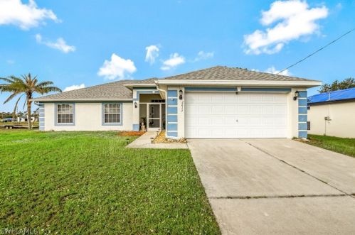 2613 21st St, Cape Coral, FL 33993-3756