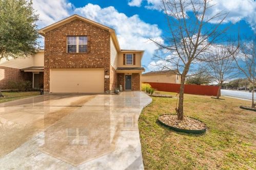 112 Quarter Ave, Creedmoor, TX 78610-5073