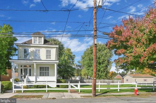 132 Jackson St, Port Carbon, PA 17965-1832
