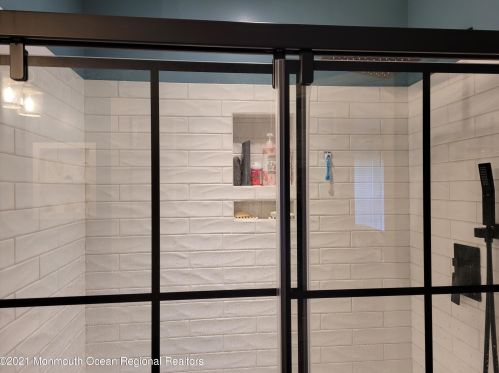 433 Mowat Cir, Trenton NJ  08690-3220 exterior