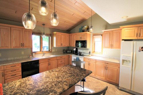 1316 16th St, Willmar MN  56201-2854 exterior