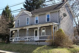141 Main St, Hampton, NJ 08827-2775