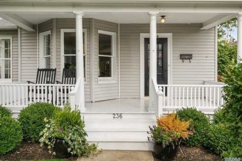 236 Manor Pl, Greenport, NY 11944-1223