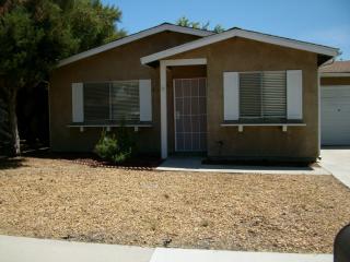 2301 Corinto Ct, Hemet CA  92545-2546 exterior