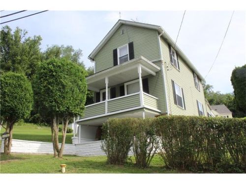 108 Oak St, Bentleyville, PA 15314-1543