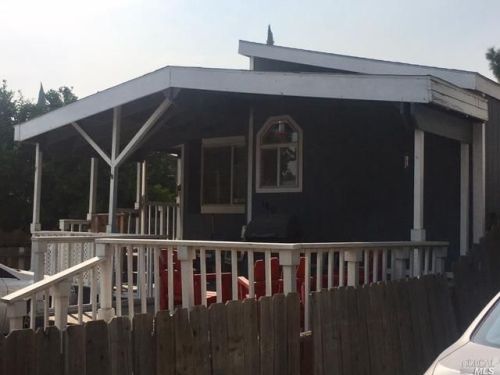 160 Sunset Ln, Vacaville, CA 95687-4057