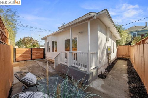 1836 Russell St, Berkeley CA  94703-2154 exterior