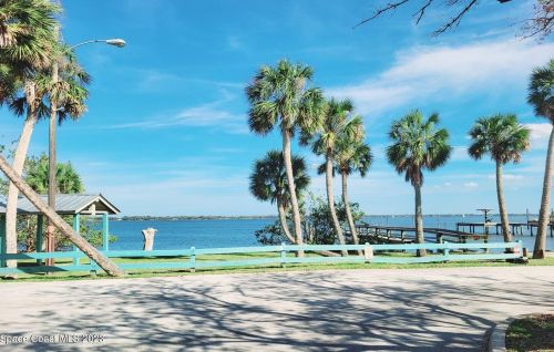 335 Bellair Dr, Cocoa, FL 32922-7055
