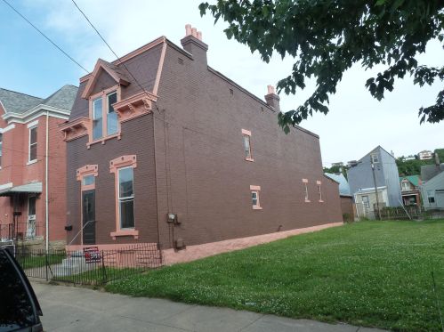 334 11th St, Newport, KY 41071-1508