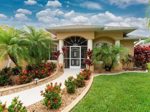 593 Rotonda Cir, Placida FL  33947-2022 exterior