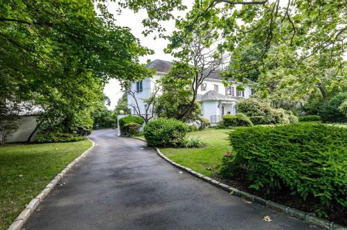 845 Broadway, Woodsburgh, NY 11598-2133