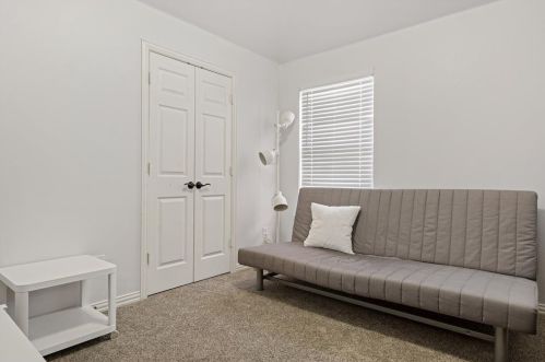 4216 Sharondale Dr, Lewisville TX  75022-0958 exterior