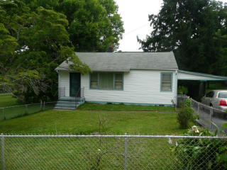 2924 Maxwell St, Knoxville, TN 37917-2844