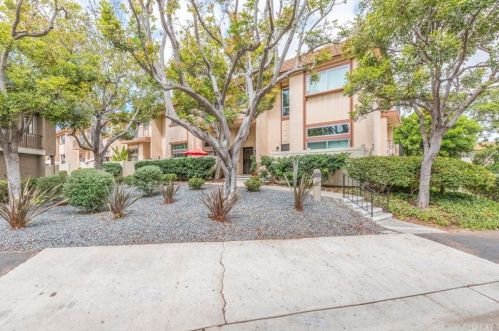 7716 Nightingale Way, San Diego, CA 92123-2714