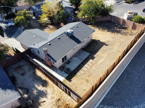 1325 Arrowhead Ct, Modesto CA  95351-1723 exterior