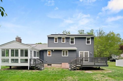 208 Lefoll Blvd, Wapping CT  06074-4261 exterior