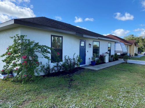484 Avenue R, Moore Haven, FL 33471-2003