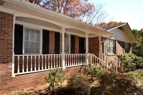 307 White Oaks Dr, Salisbury, NC 28147-9189