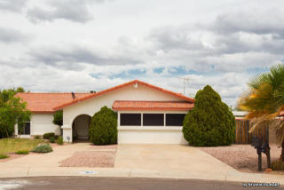 9057 72nd Dr, Peoria, AZ 85345-7180