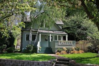 5716 Woodlawn Ave, Seattle, WA 98103-5940