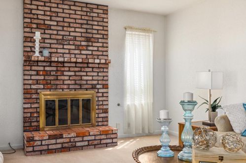 6135 Shoshone Dr, Manteca CA  95336-2562 exterior