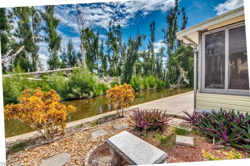 7196 Drum Dr, Saint James City FL  33956-2726 exterior