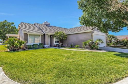 44201 32nd St, Lancaster, CA 93536-6196